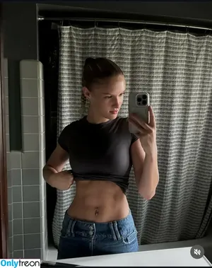 swanky.janky / ava nude photo #0002