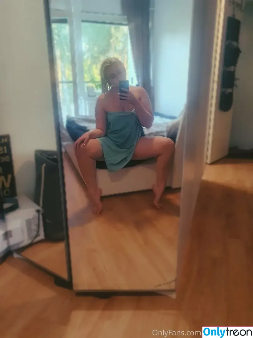 swedishbooty голая photo #0021 (swedishbooty)