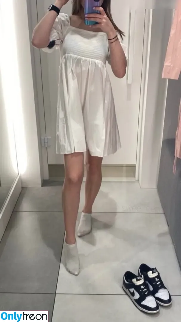 swee7een nude photo #0025 (swee7een)