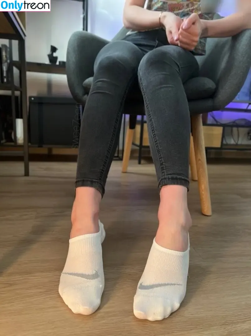 swee7een nude photo #0028 (swee7een)