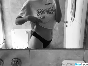  nude photo #0007
