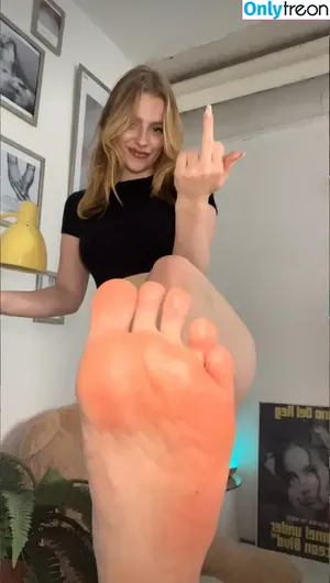  nude photo #0007