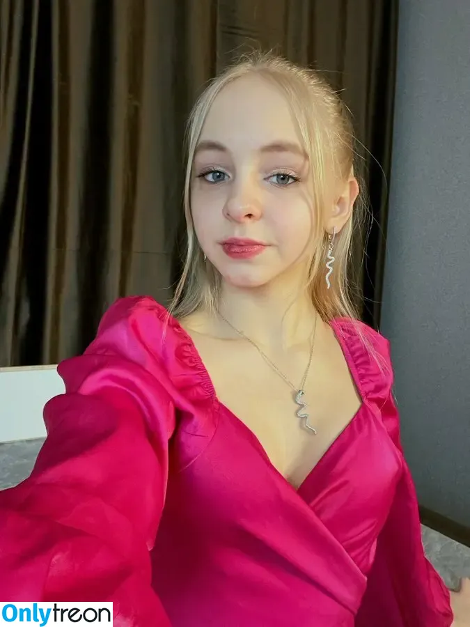Sweete_Sofia nude photo #0001 (sweetsofia420)