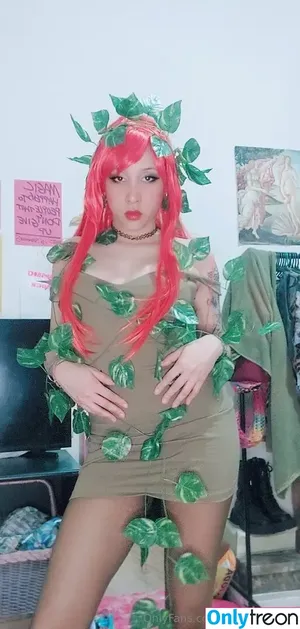 sweetnemeia / _nemeia_ nude photo #0022