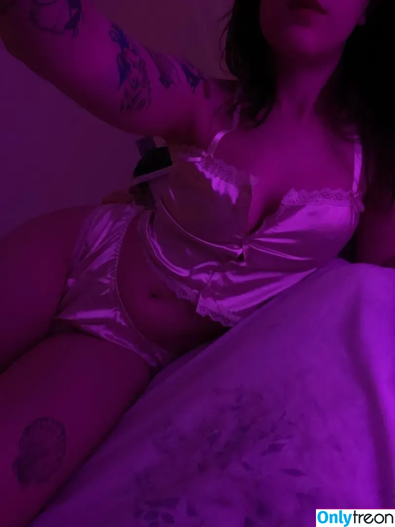 SweetTightLola nude photo #0011 (lola_sweetstrategy / sweet.tightlola)