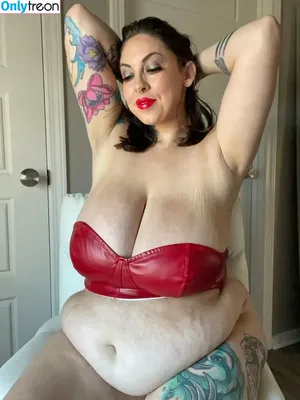 swolledupjessie / sweshie nude photo #0030