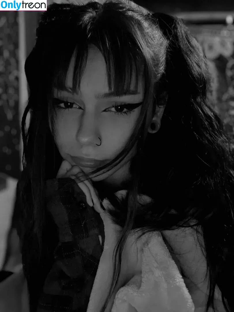 Sxvsy nude photo #0001 (Babysdead / dazednoa)