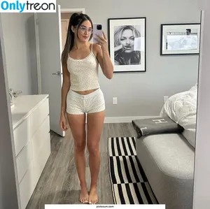  nude photo #0007