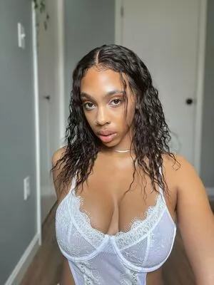 Sydney Celeste / _thesydneyc / _xosydc_ / sydneyce nude photo #0022