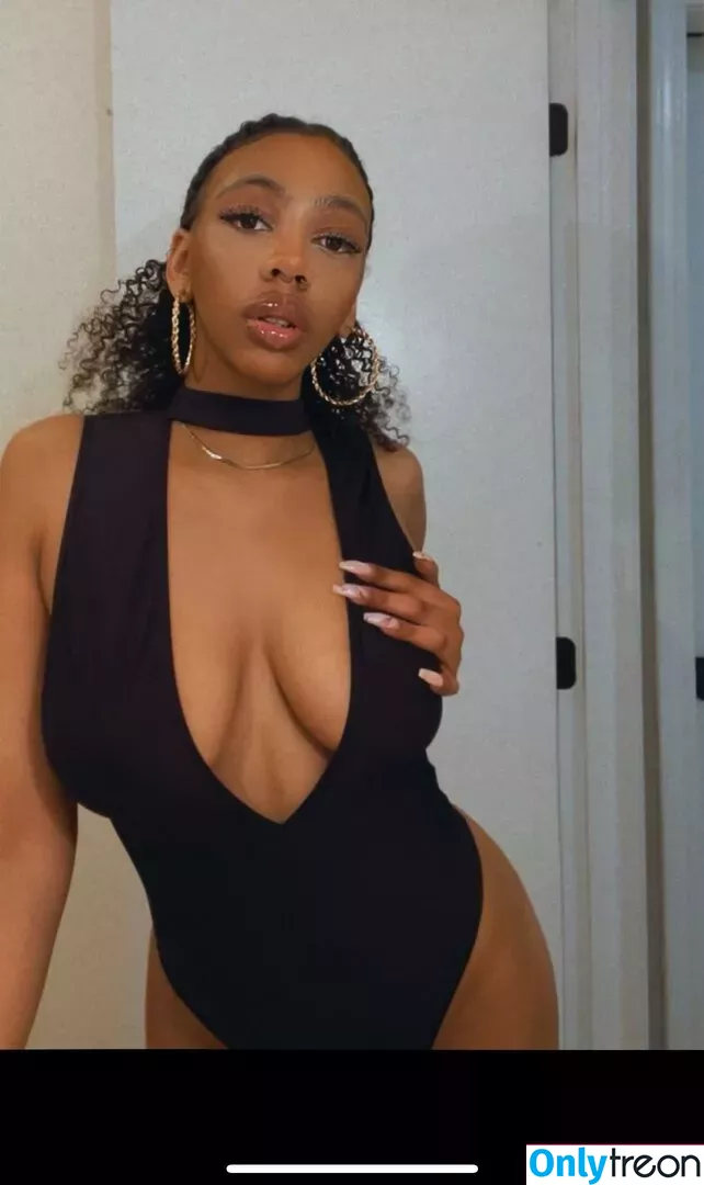 Sydney Celeste nude photo #0093 (_thesydneyc / _xosydc_ / sydneyce)
