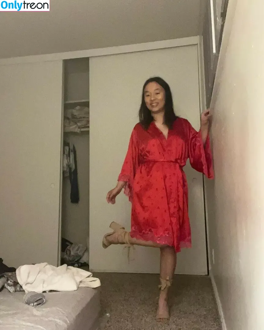 Sydney Kong nude photo #0018 (sydney_kong / sydneykong)