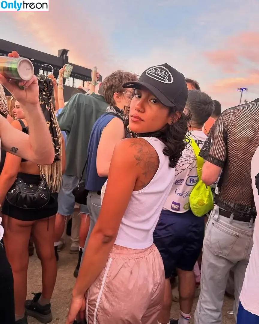 Sydney Park nude photo #0193 (heysydneypark)