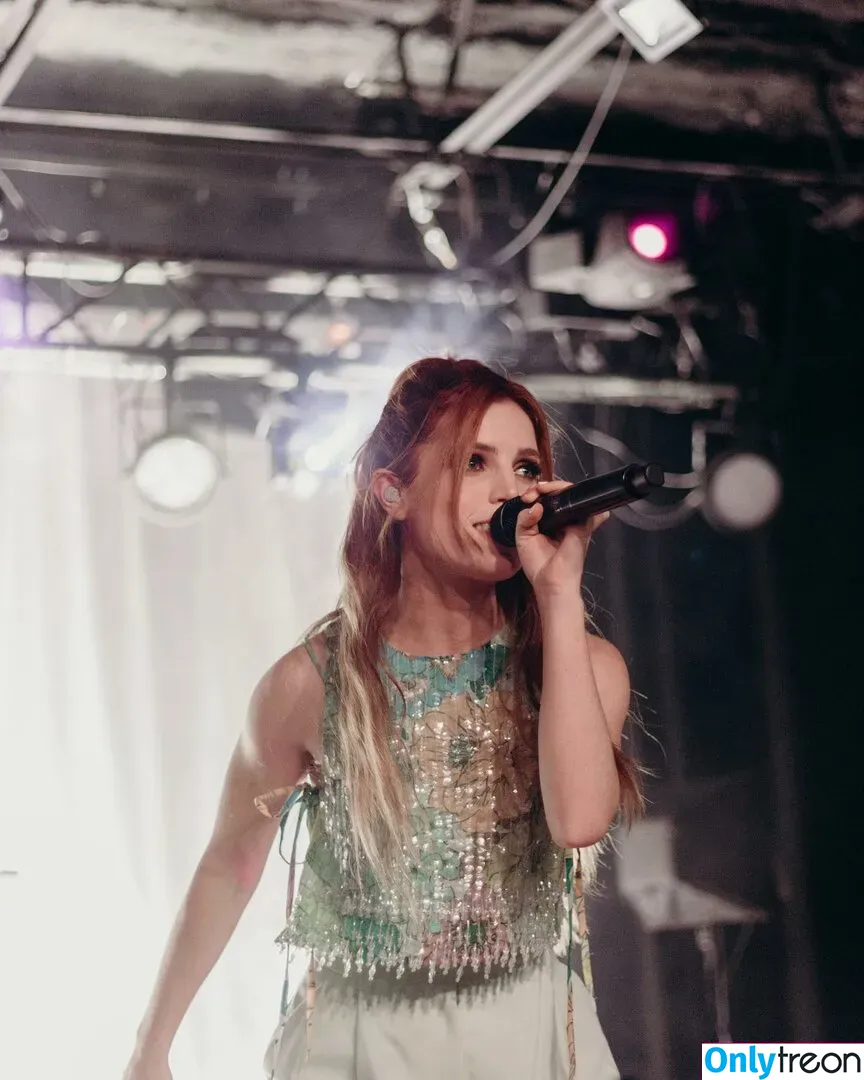 Sydney Sierota голая photo #0012 (sydneysierota)