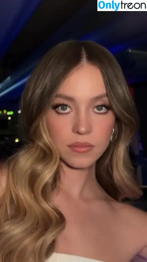 Sydney Sweeney голая photo #1775 (sydney_sweeney)