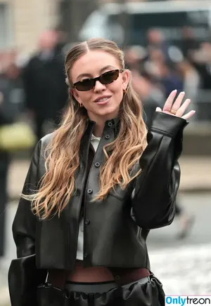 Sydney Sweeney / sydney_sweeney nude photo #2149