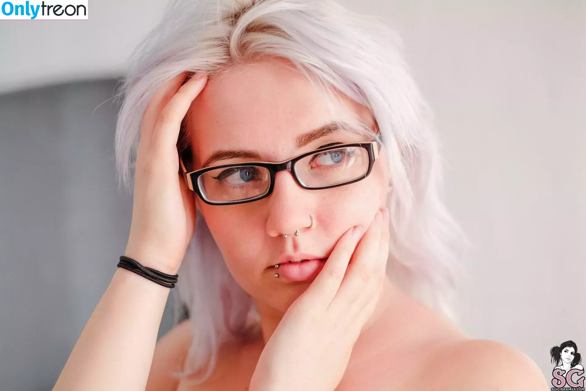 sylvermoon nude photo #0155 (sylver.moon)