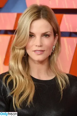 Sylvia Hoeks / sylviahoeks nude photo #0045