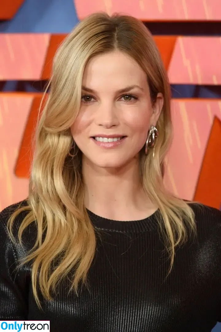 Sylvia Hoeks nude photo #0038 (sylviahoeks)