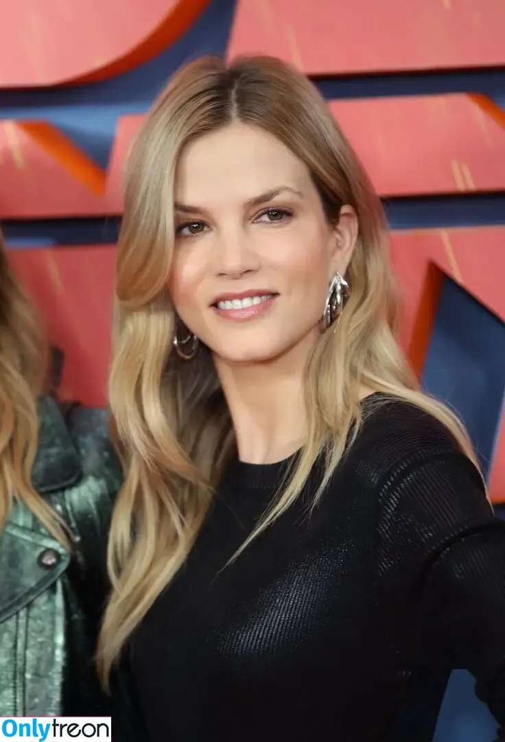 Sylvia Hoeks nude photo #0041 (sylviahoeks)