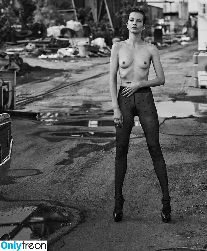 Sylvia Hoeks nude photo #0055 (sylviahoeks)