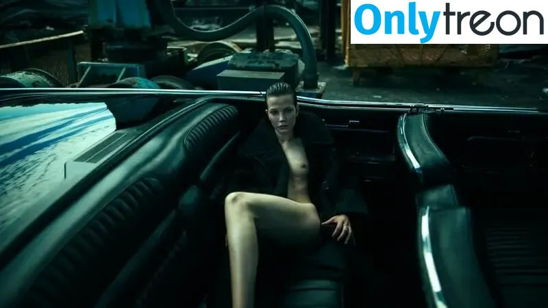 Sylvia Hoeks nude photo #0056 (sylviahoeks)
