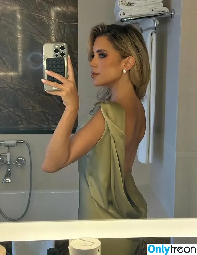 Sylvie Meis nude photo #3334 (MissSMeis / sylvie_meis / sylviemeis)