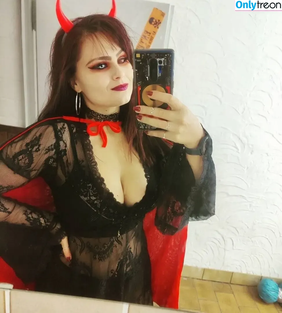 SylwiaSun nude photo #0008 (SylwiaSun)