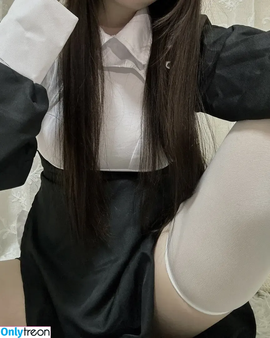 Syu.x.na nude photo #0011 (Syu.x.na)