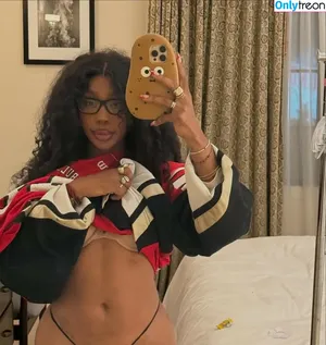 SZA / Solana Rowe / thejad3x nude photo #0460