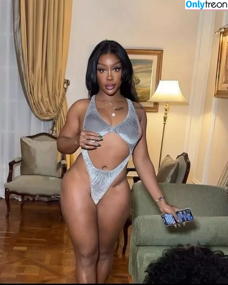 SZA nude photo #0249 (Solana Rowe / thejad3x)