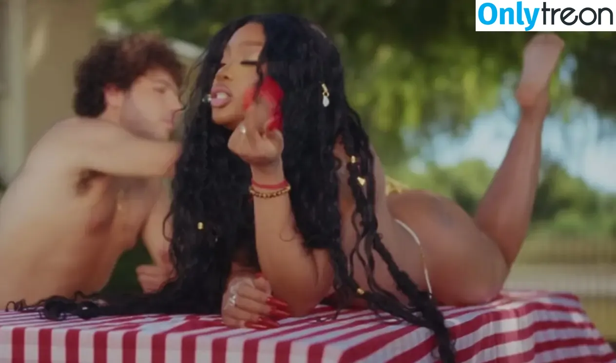 SZA nude photo #0402 (Solana Rowe / thejad3x)