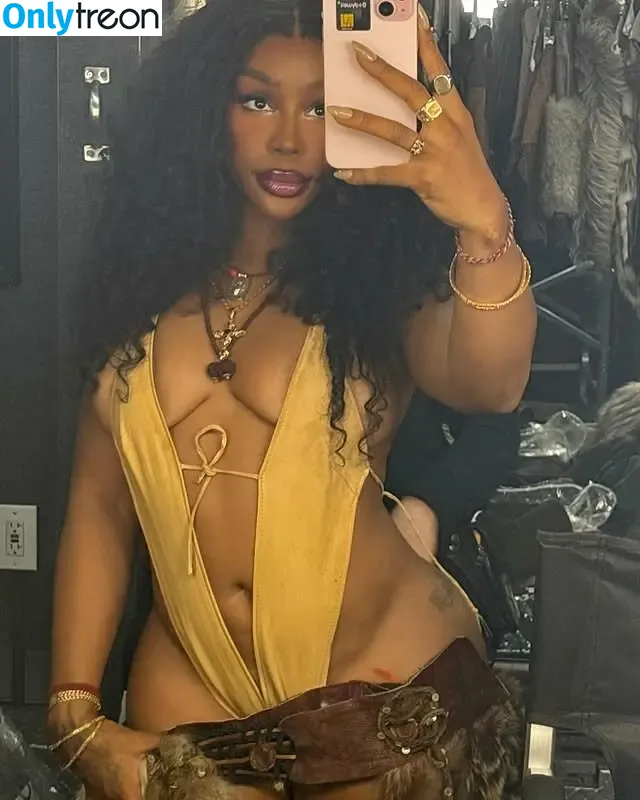SZA nude photo #0415 (Solana Rowe / thejad3x)