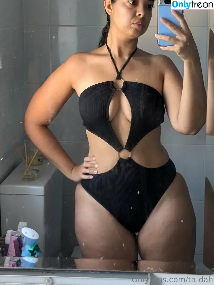 ta-dah nude photo #0004 (tadahoc)