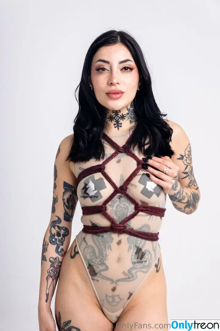 tabathalust nude photo #0012 (tabathalust)