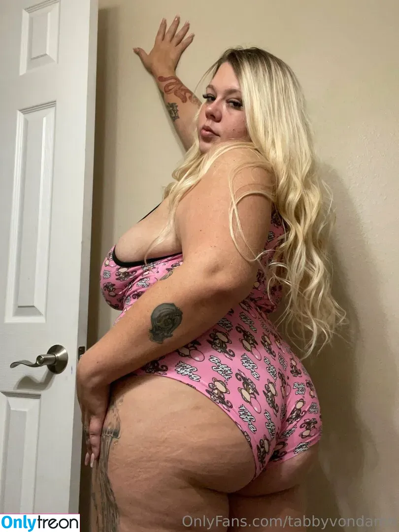 TabbyVonDAMN nude photo #0294 (tabsxdabs)