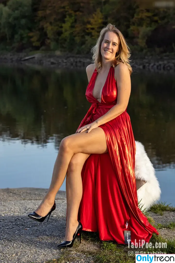 Tabi Poe nude photo #1985 (Fit.Tabitha)