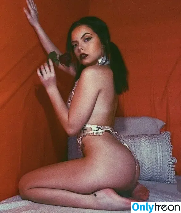 Tabitha Whitaker nude photo #0008 (tabithawhitaker)