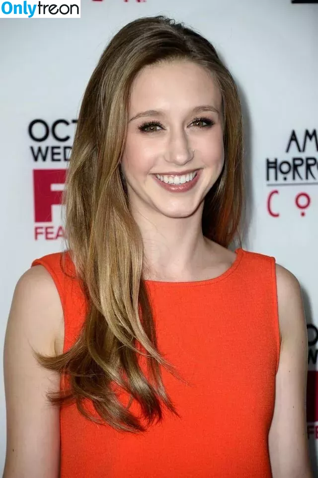 Taissa Farmiga nude photo #0080 (taissafarmiga)