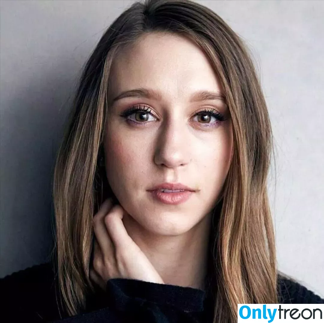 Taissa Farmiga nude photo #0085 (taissafarmiga)