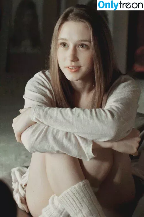 Taissa Farmiga nude photo #0089 (taissafarmiga)