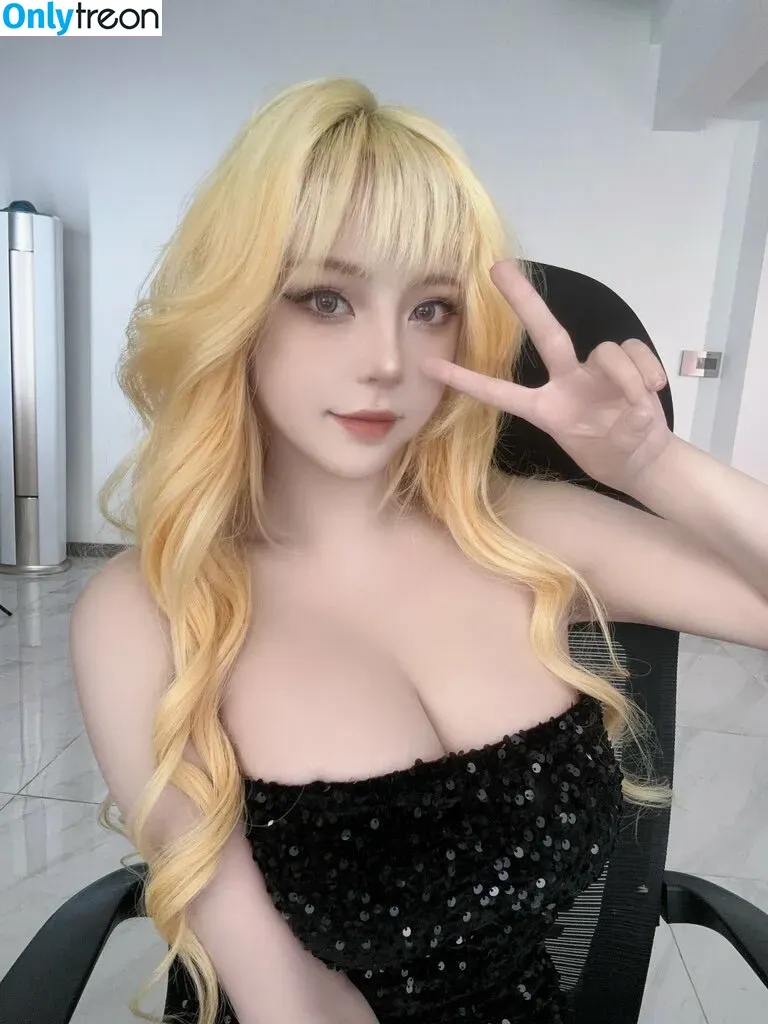 Takomayuyi nude photo #0181 (takochabuu)