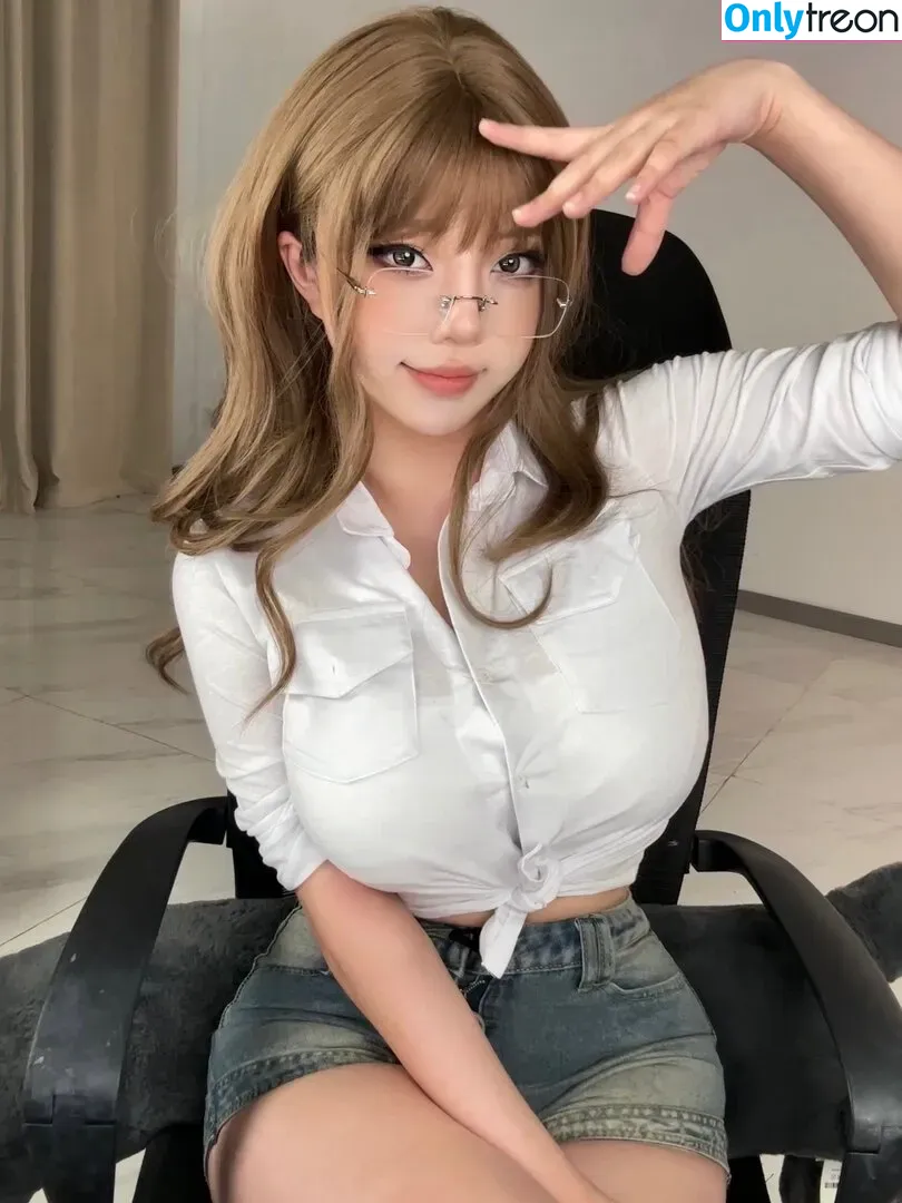 Takomayuyi nude photo #0242 (takochabuu)