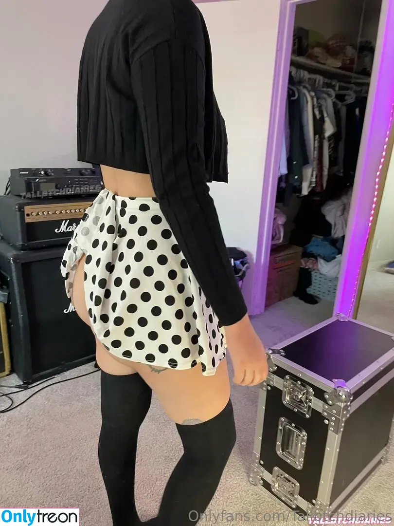 tallbtchdiaries nude photo #0050 (Tallbtchdiaries2)
