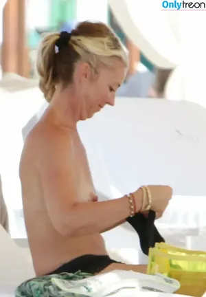 Tamara Beckwith / ttpetals nude photo #0015
