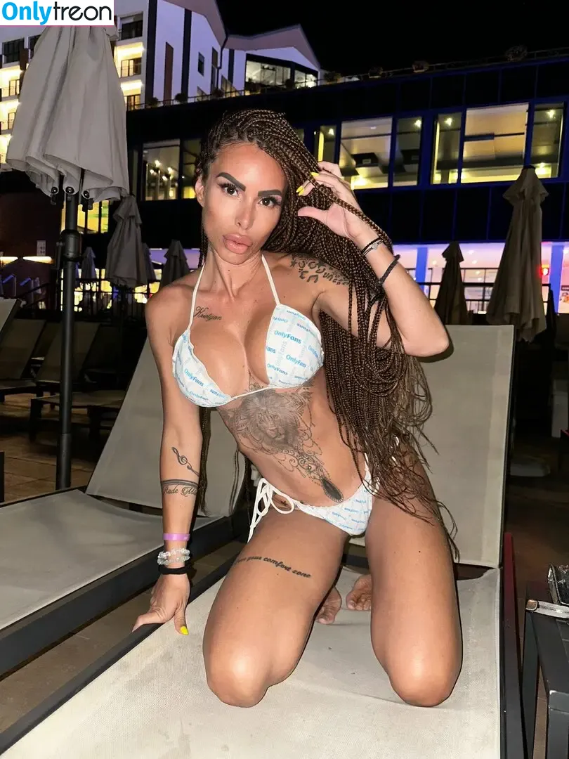 Tamara Radmilovic nude photo #0007 (Malla_tacca / Mallatacca / tamararadmilov3)