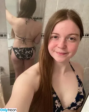 tambourinexoxos / tambs_xoxo nude photo #0040