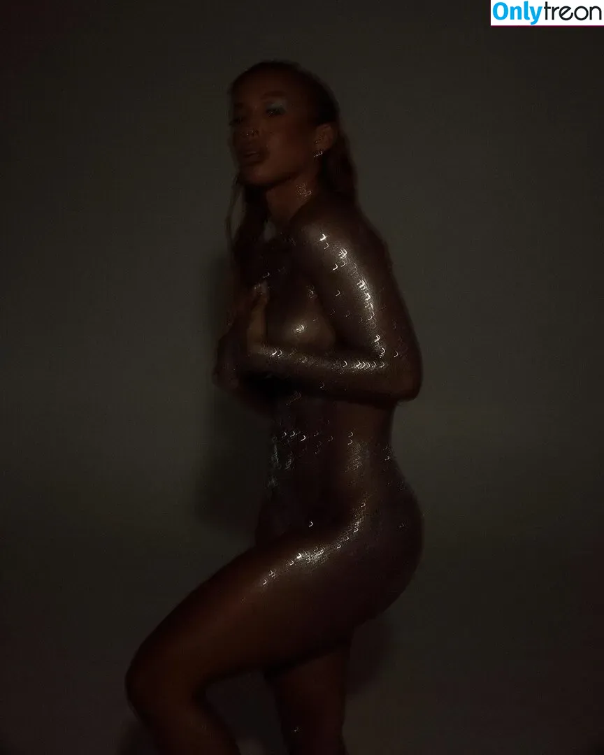 Tammy Hembrow nude photo #0056 (tammyhembrow)