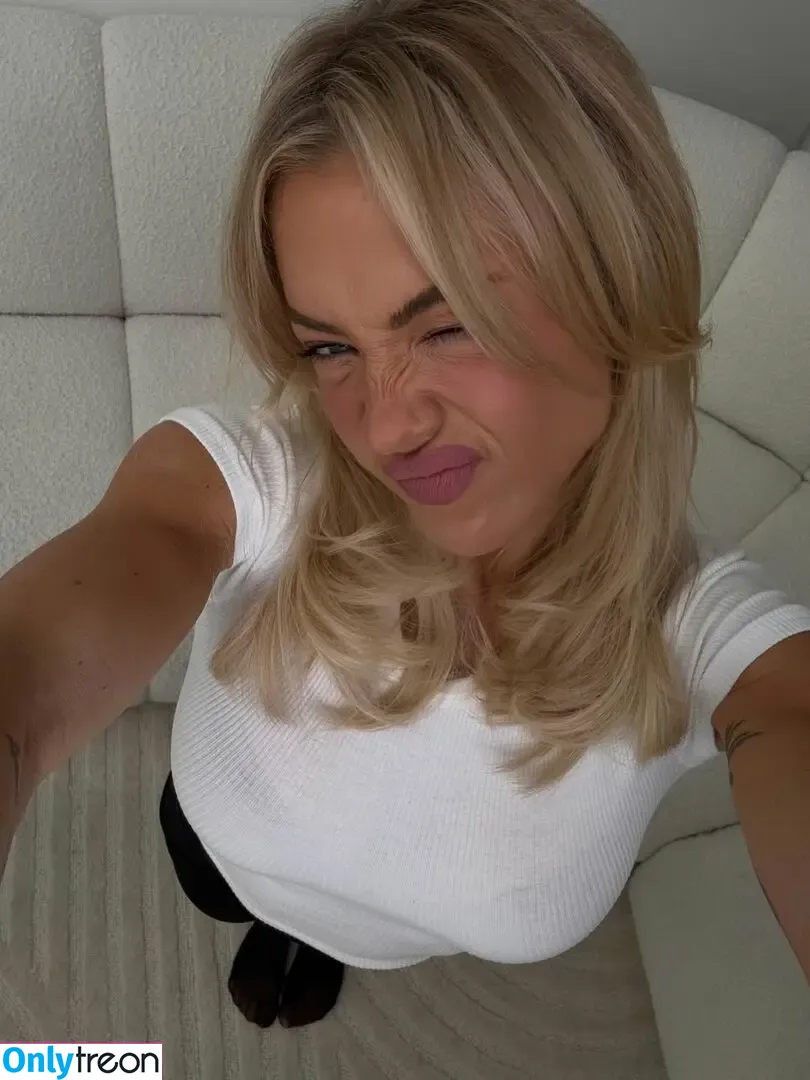 Tammy Hembrow nude photo #0646 (tammyhembrow)