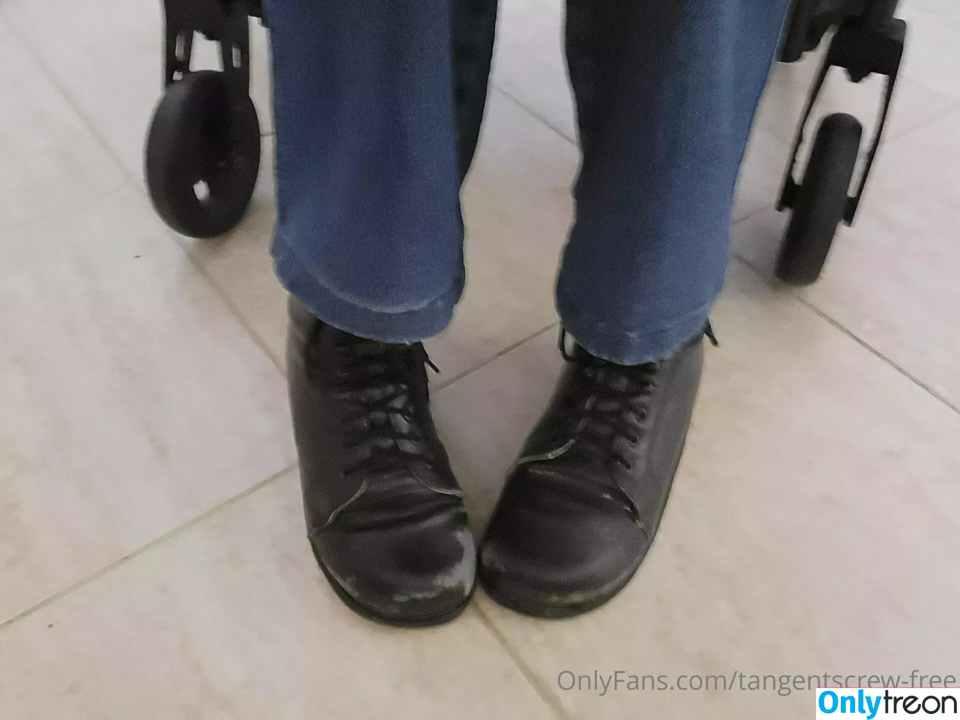 tangentscrew-free голая photo #0046 (tangentscrew)