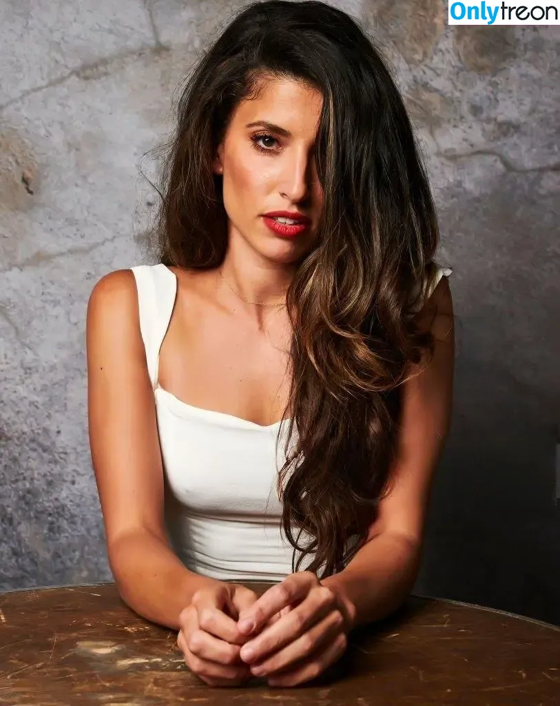 Tania Raymonde голая photo #0150 (tania.raymonde)